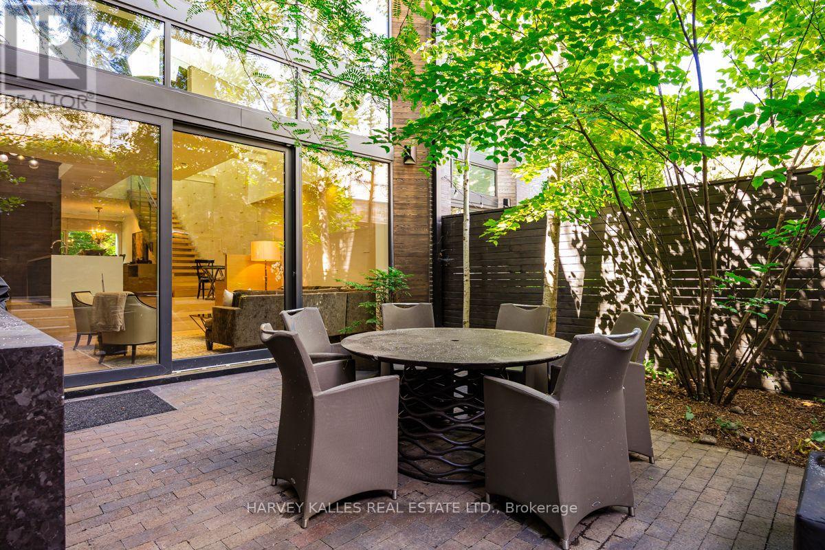 5 Relmar Road, Toronto, Ontario  M5P 2Y4 - Photo 43 - C13797024
