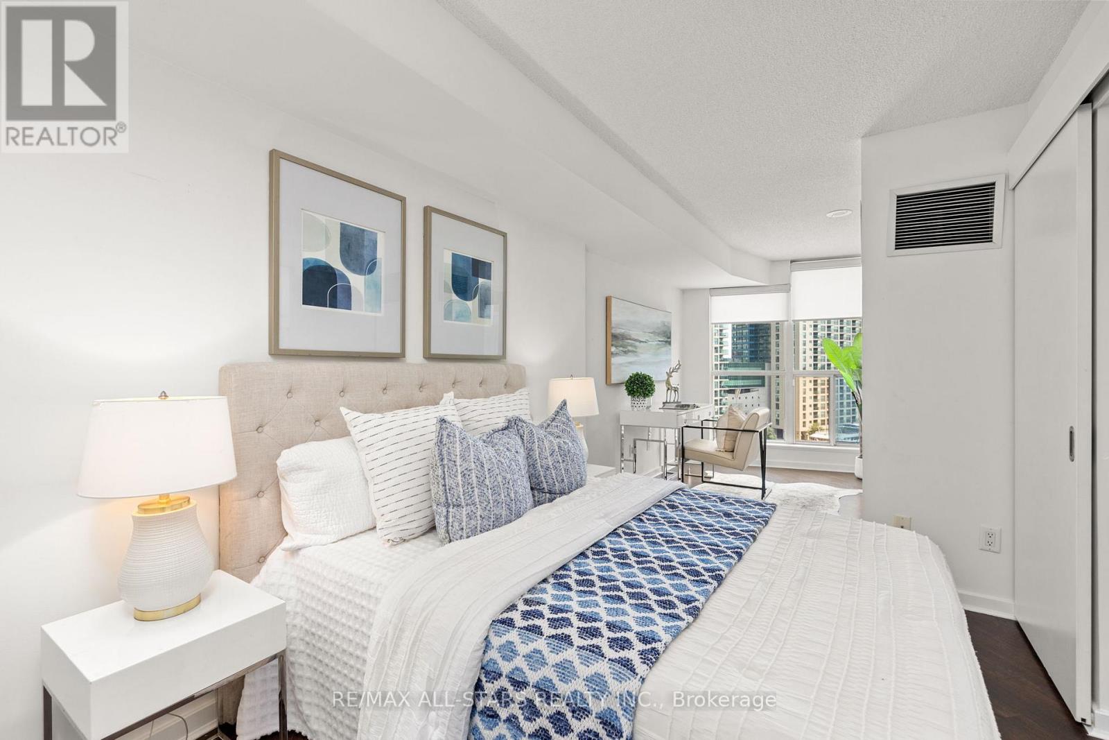 804 - 208 Queens Quay W, Toronto, Ontario  M5J 2Y5 - Photo 18 - C13797056