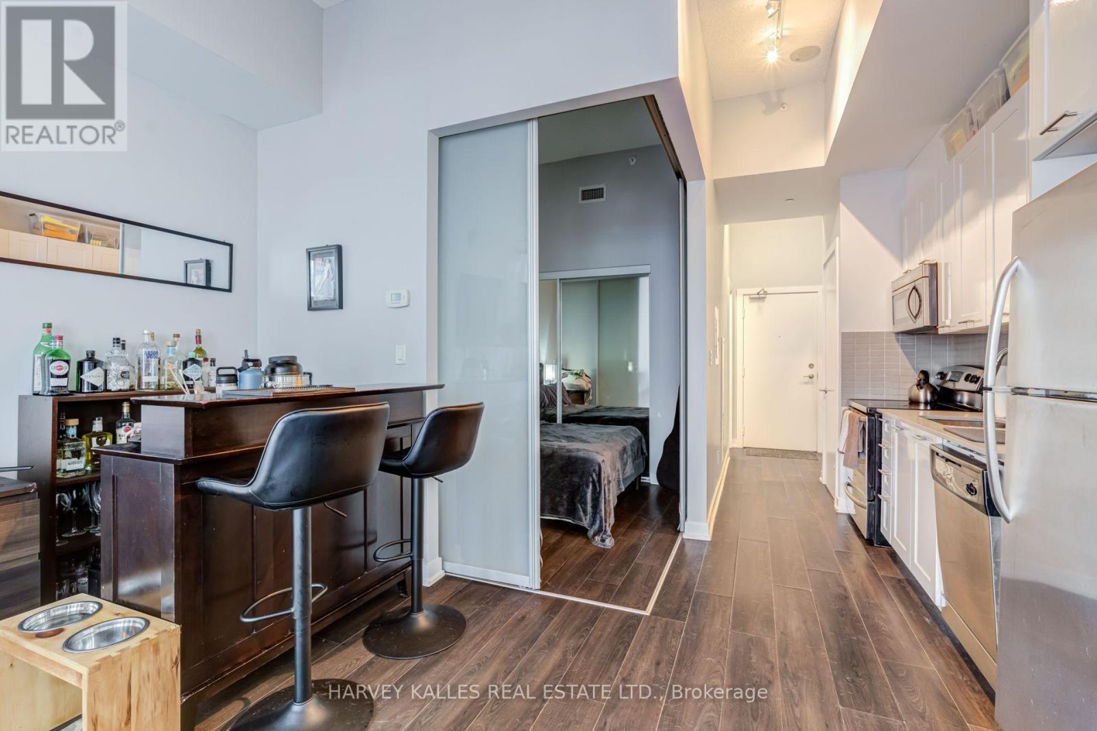 615 - 20 Bruyeres Mews, Toronto, Ontario  M5V 0G8 - Photo 16 - C13797066