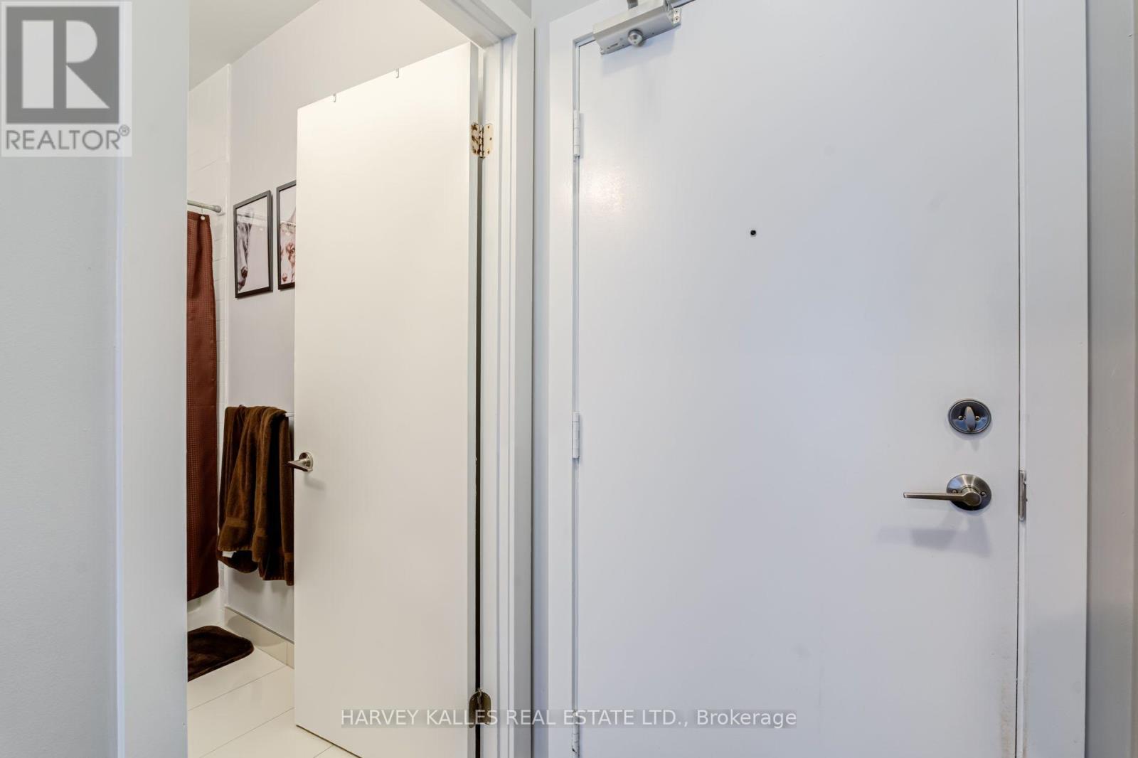 615 - 20 Bruyeres Mews, Toronto, Ontario  M5V 0G8 - Photo 6 - C13797066