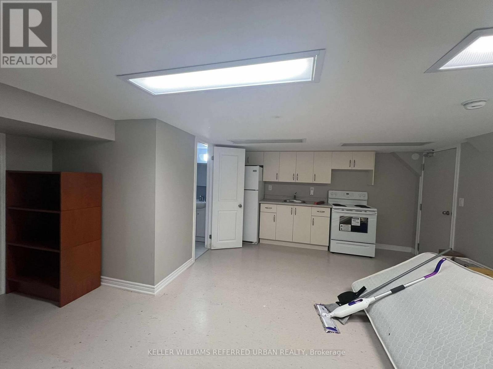 Bsmt 2 - 82 Brucewood Crescent, Toronto, Ontario  M6A 2G8 - Photo 7 - C13797106