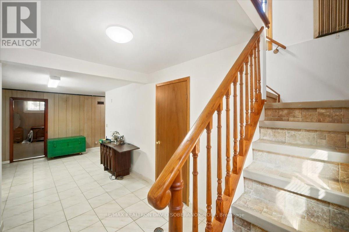 44 Kennard Avenue, Toronto, Ontario  M3H 4M1 - Photo 28 - C13797154