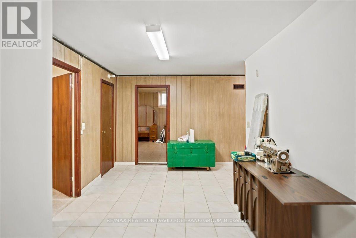 44 Kennard Avenue, Toronto, Ontario  M3H 4M1 - Photo 29 - C13797154
