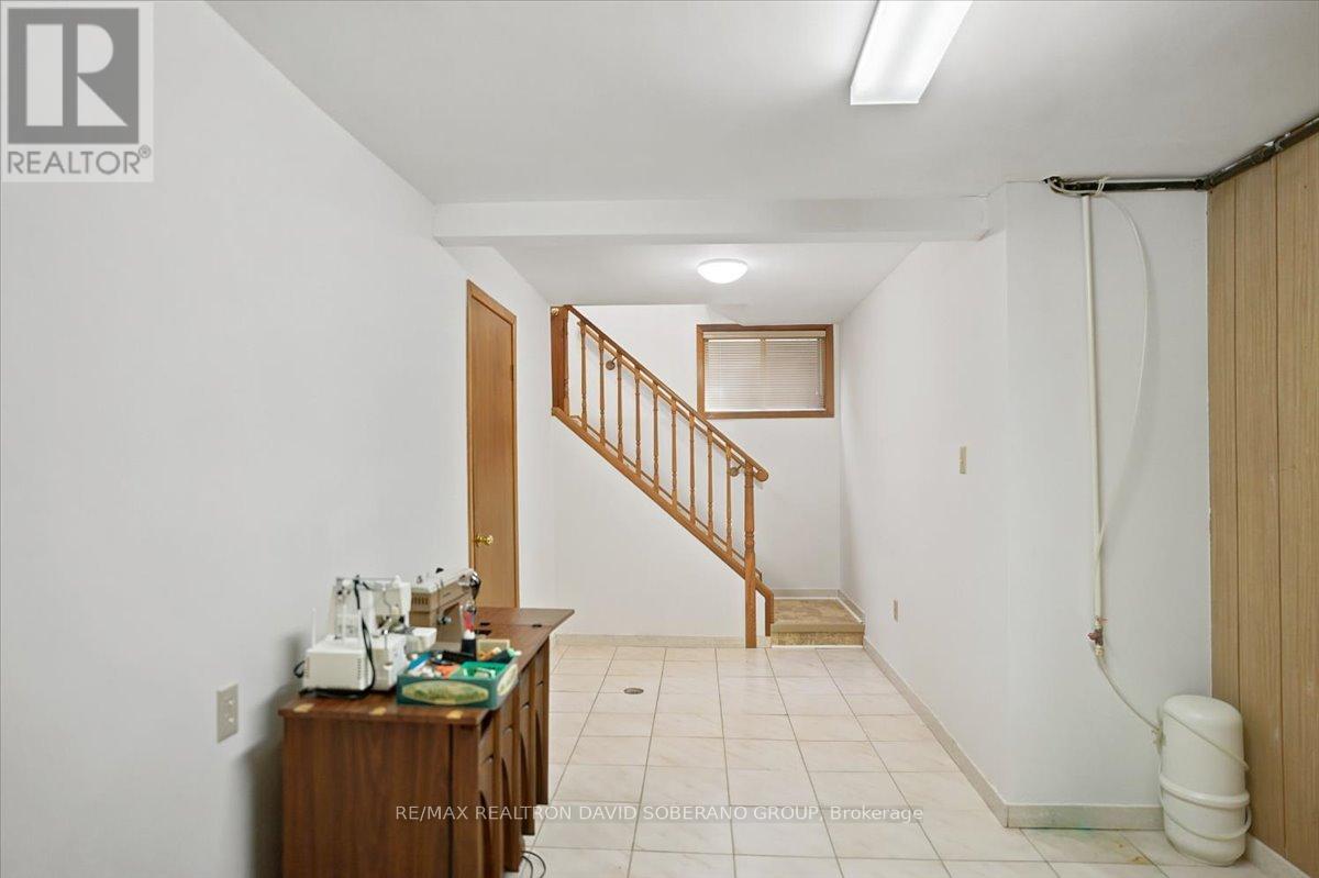 44 Kennard Avenue, Toronto, Ontario  M3H 4M1 - Photo 30 - C13797154
