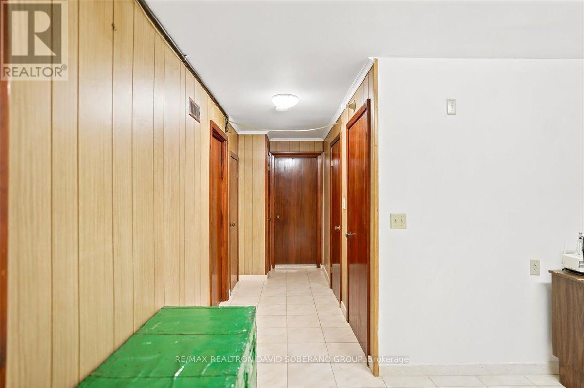 44 Kennard Avenue, Toronto, Ontario  M3H 4M1 - Photo 31 - C13797154