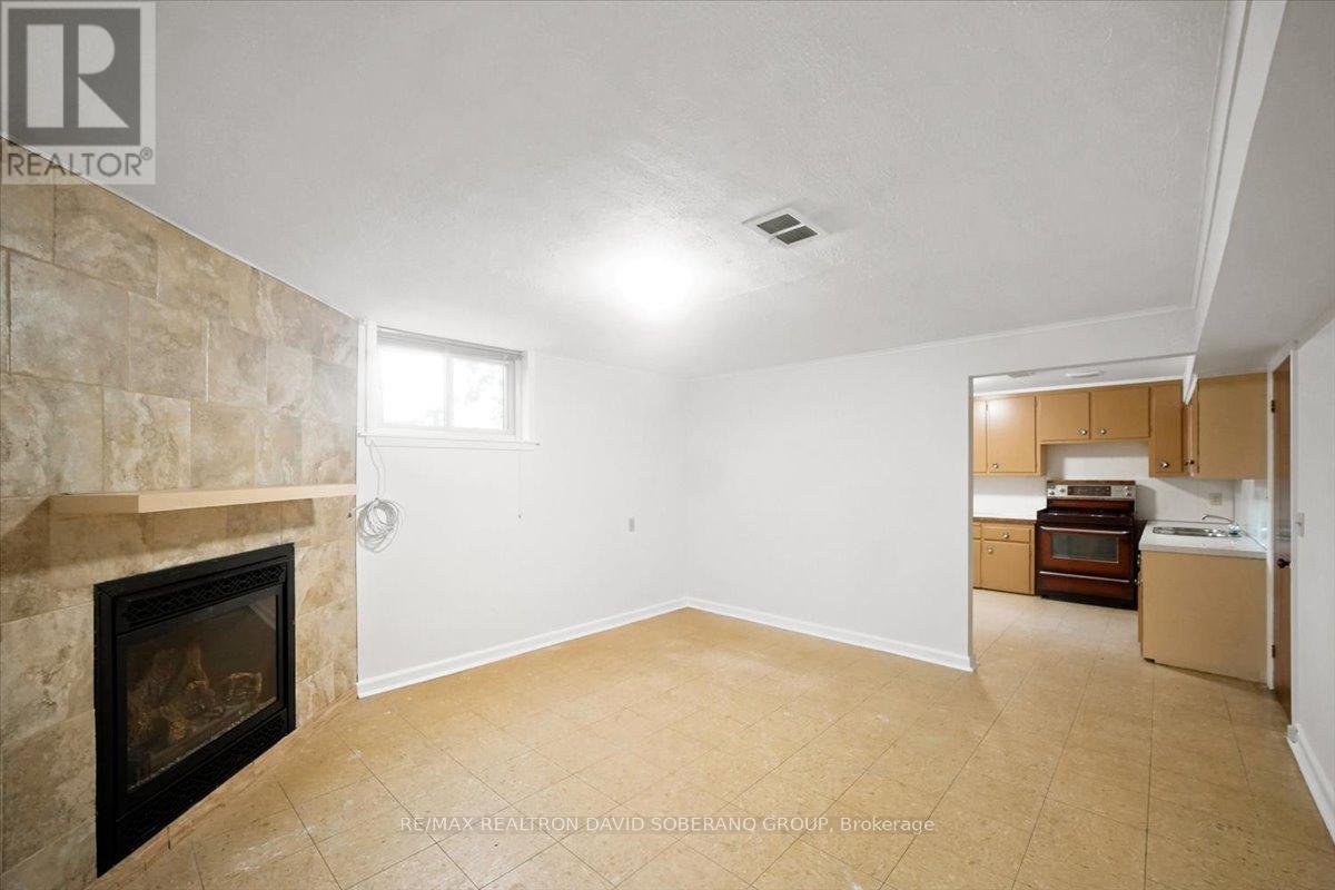 44 Kennard Avenue, Toronto, Ontario  M3H 4M1 - Photo 35 - C13797154