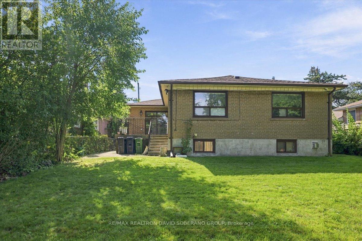 44 Kennard Avenue, Toronto, Ontario  M3H 4M1 - Photo 43 - C13797154