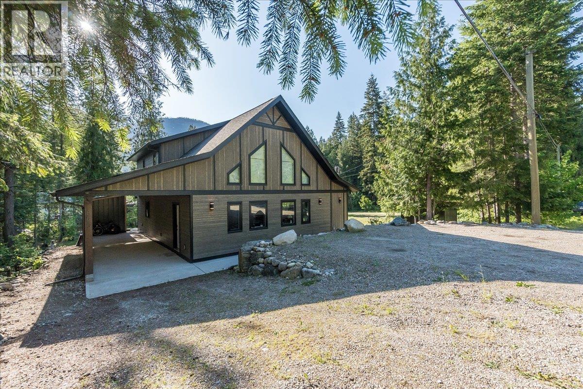 809 Slocan Street, Slocan, British Columbia V0G 2C0 - Photo 44 - 10389528