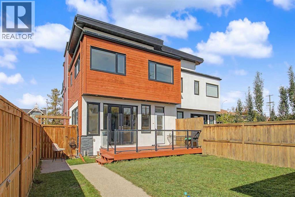 4640 15 Avenue NW photo 35
