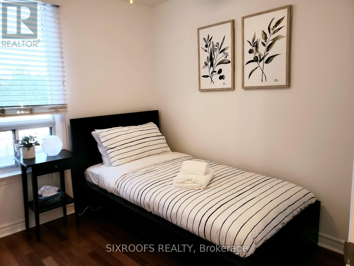 29 Dunkirk Road, Toronto, Ontario  M4C 2M1 - Photo 9 - E13797050