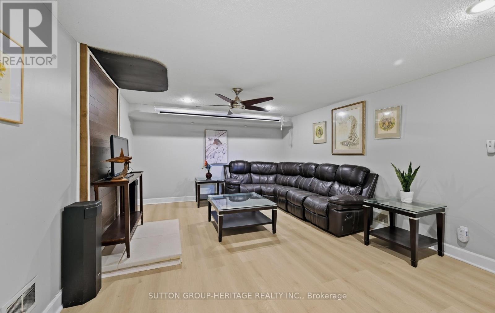 20 Strathy Road, Ajax, Ontario  L1S 2V1 - Photo 11 - E13797060