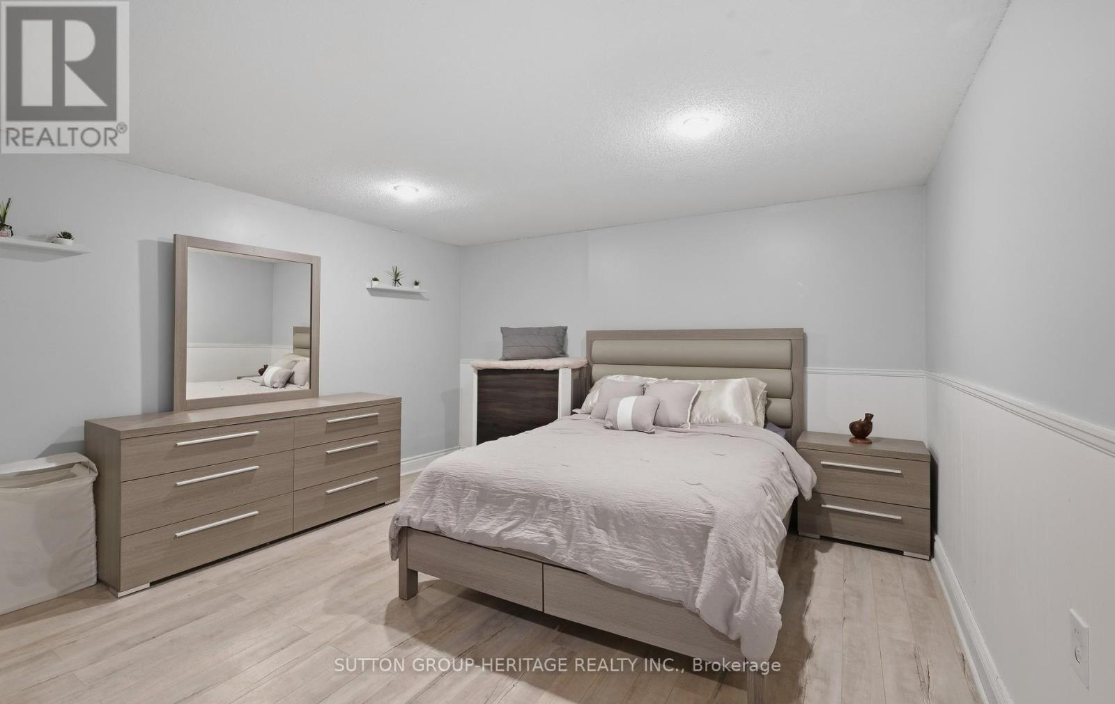 20 Strathy Road, Ajax, Ontario  L1S 2V1 - Photo 15 - E13797060