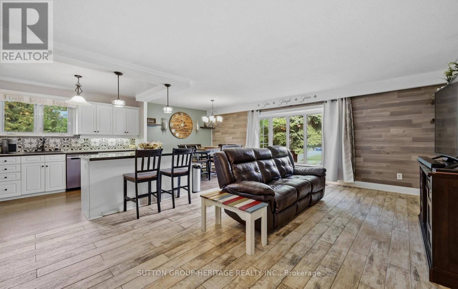 20 Strathy Road, Ajax, Ontario  L1S 2V1 - Photo 2 - E13797060