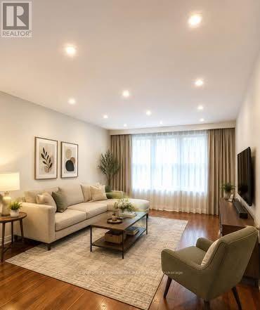 18 Larwood Boulevard, Toronto, Ontario  M1M 2M5 - Photo 3 - E13797134