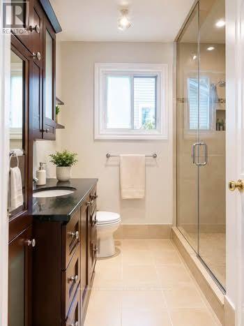 18 Larwood Boulevard, Toronto, Ontario  M1M 2M5 - Photo 7 - E13797134