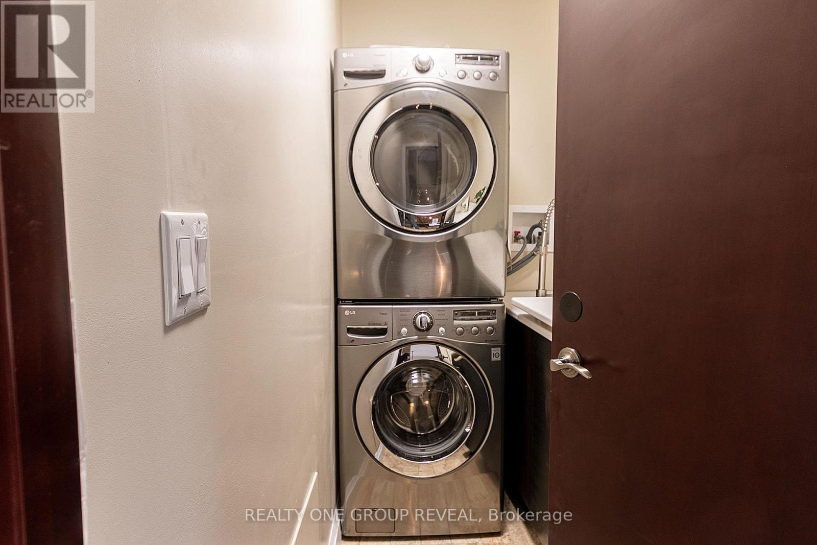 20 Gradwell Drive, Toronto, Ontario  M1M 2M9 - Photo 20 - E13797136