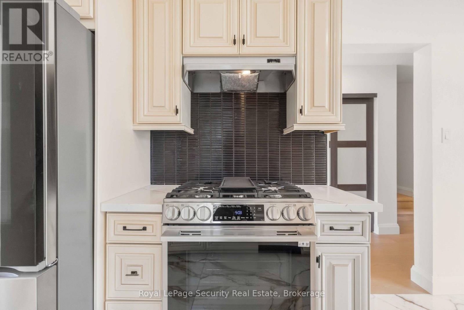 1177 Tanzer Court, Pickering, Ontario  L1W 3S7 - Photo 20 - E13797242