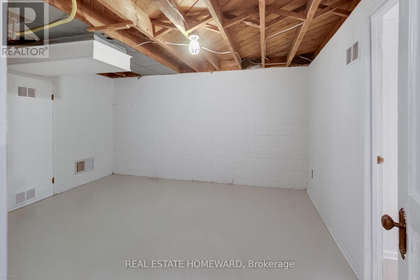 1 Bassett Avenue, Toronto, Ontario  M1L 2A2 - Photo 26 - E13797264