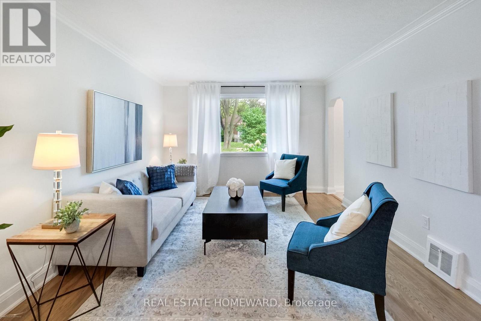 1 Bassett Avenue, Toronto, Ontario  M1L 2A2 - Photo 4 - E13797264