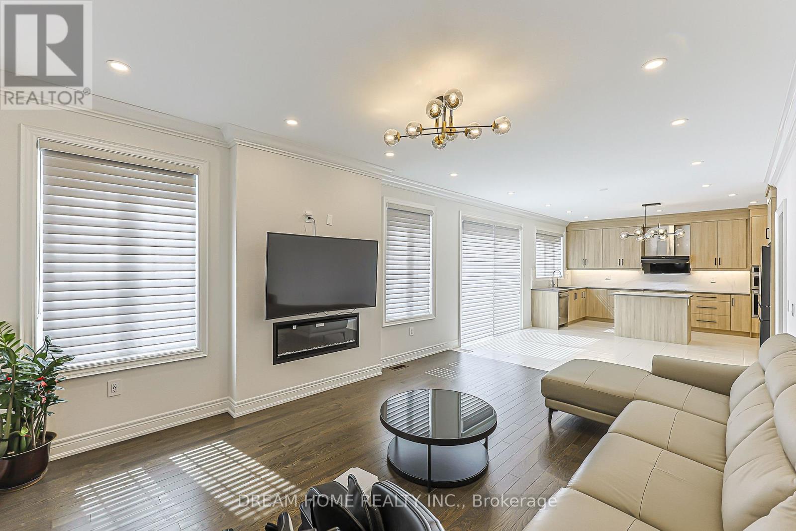 16 Fair Winds Lane, East Gwillimbury, Ontario  L9N 0V5 - Photo 12 - N13797160