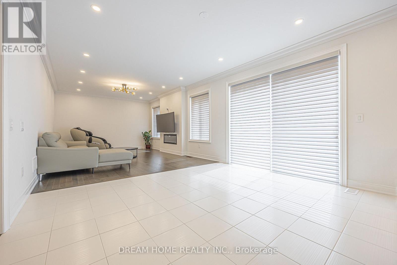 16 Fair Winds Lane, East Gwillimbury, Ontario  L9N 0V5 - Photo 21 - N13797160