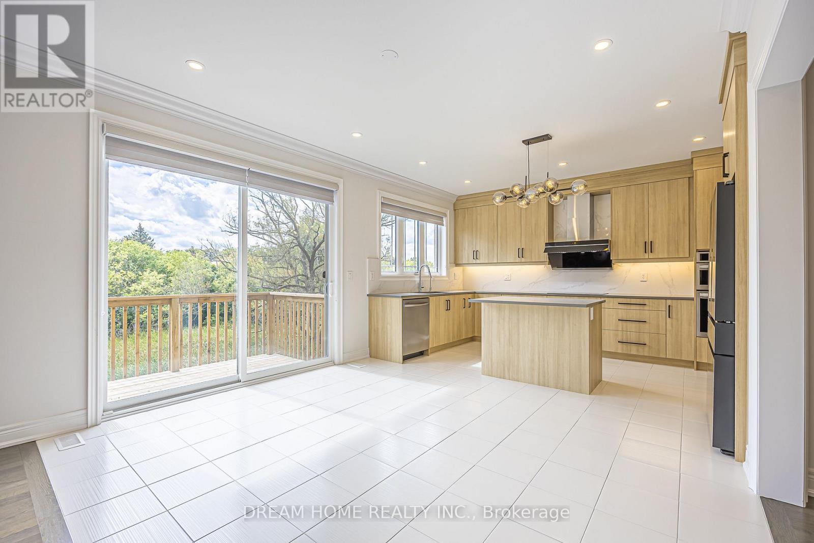 16 Fair Winds Lane, East Gwillimbury, Ontario  L9N 0V5 - Photo 22 - N13797160