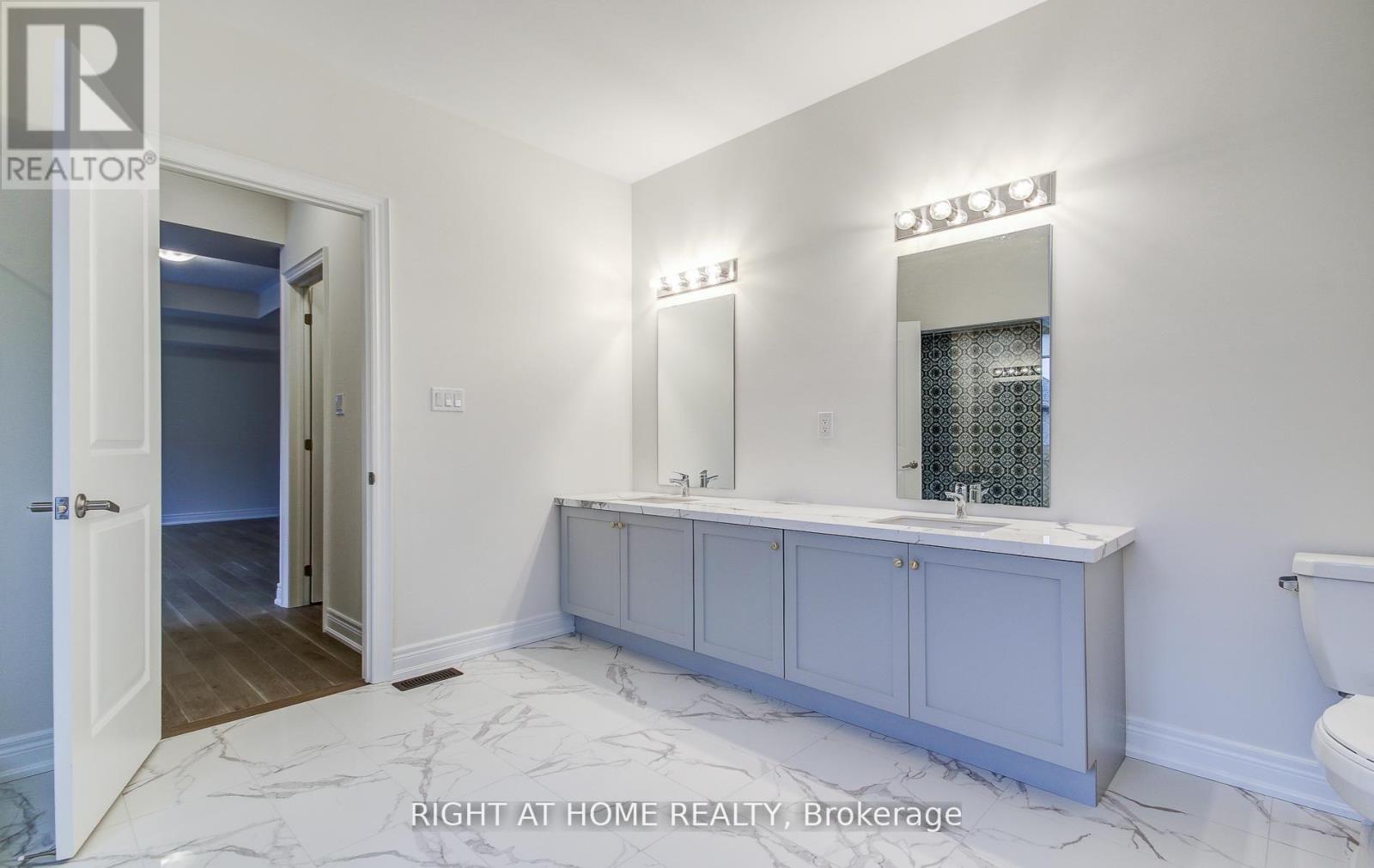 51 Lorrain Hand Crescent, Georgina, Ontario  L4P 0T2 - Photo 48 - N13797250
