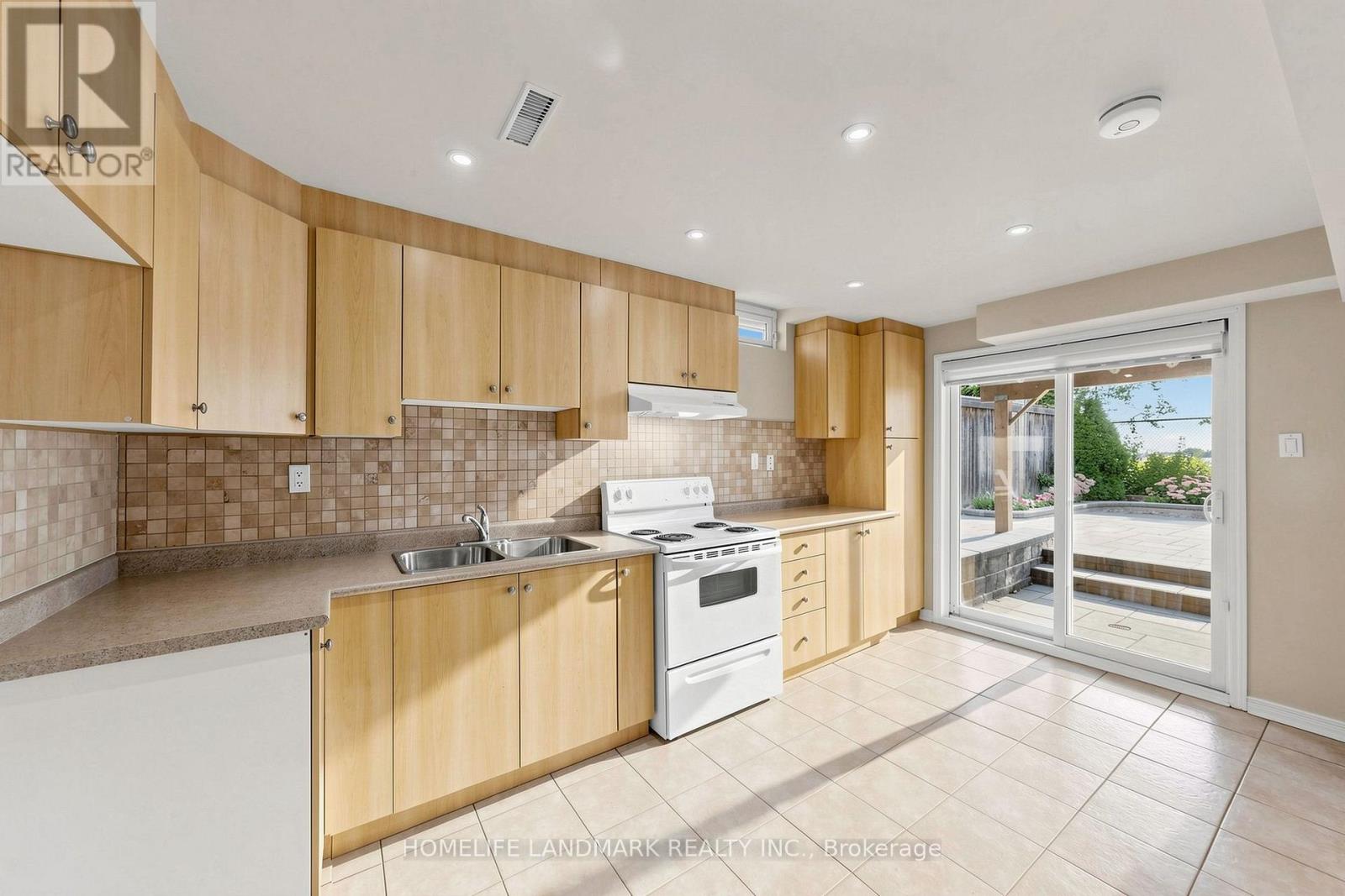17 Shell Court, Richmond Hill, Ontario  L4S 0B1 - Photo 31 - N13797276