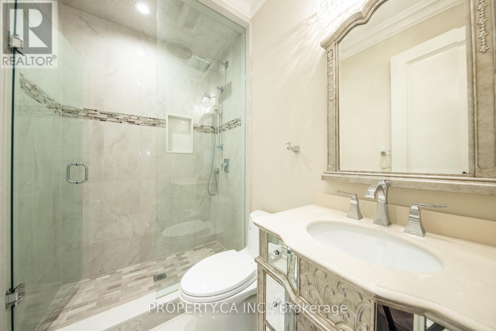 109 Oxford Street, Richmond Hill, Ontario  L4C 4L6 - Photo 33 - N13797322