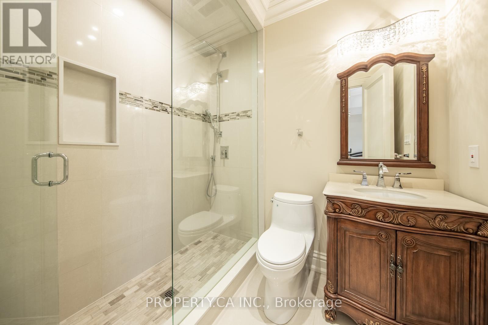 109 Oxford Street, Richmond Hill, Ontario  L4C 4L6 - Photo 35 - N13797322
