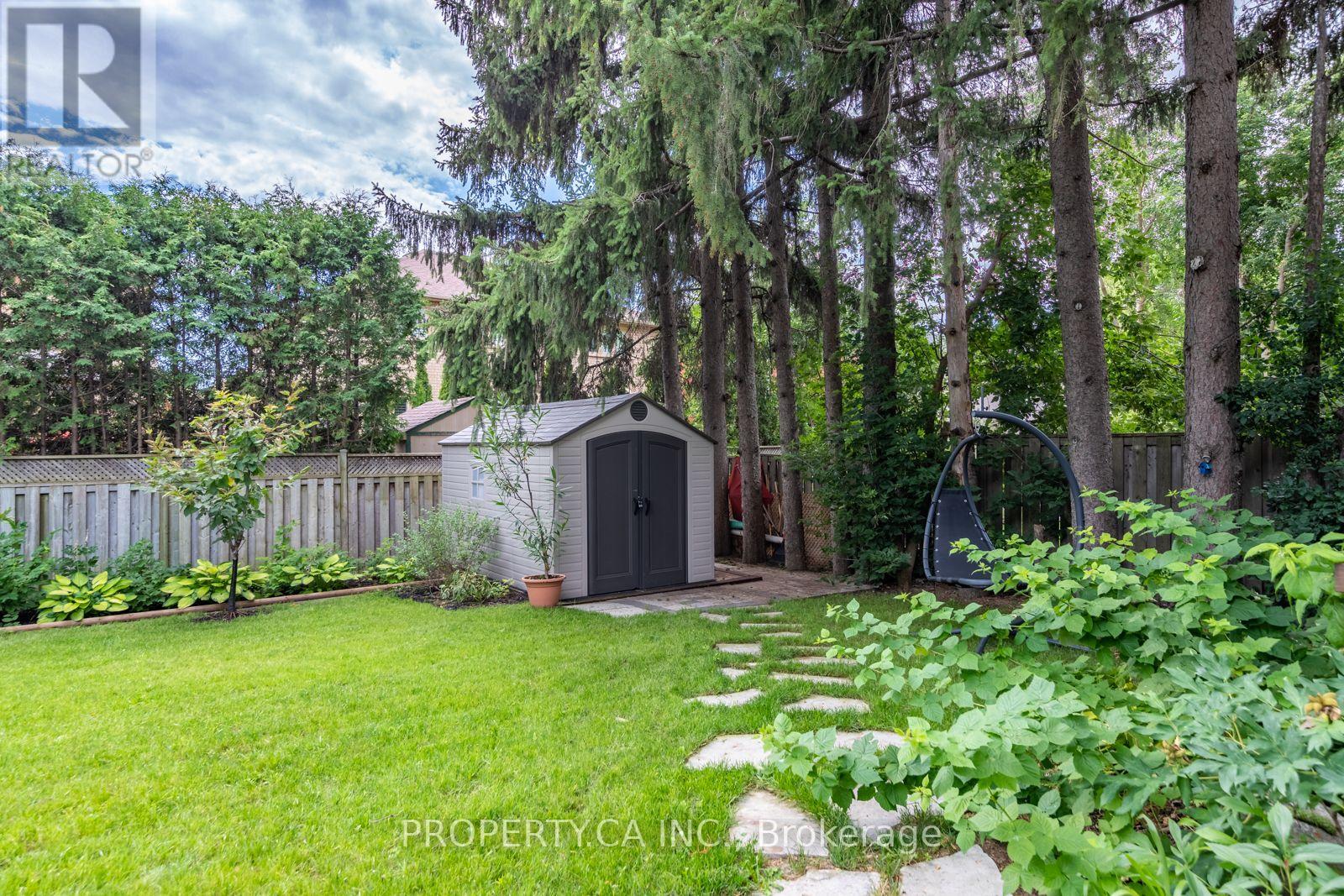 109 Oxford Street, Richmond Hill, Ontario  L4C 4L6 - Photo 7 - N13797322