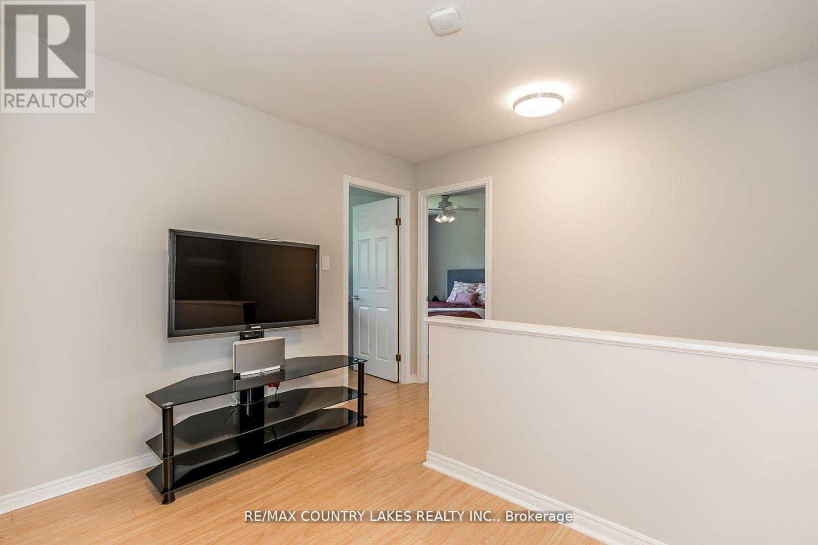 47 Lake Avenue, Ramara (Brechin), Ontario  L0K 1B0 - Photo 19 - S13797174
