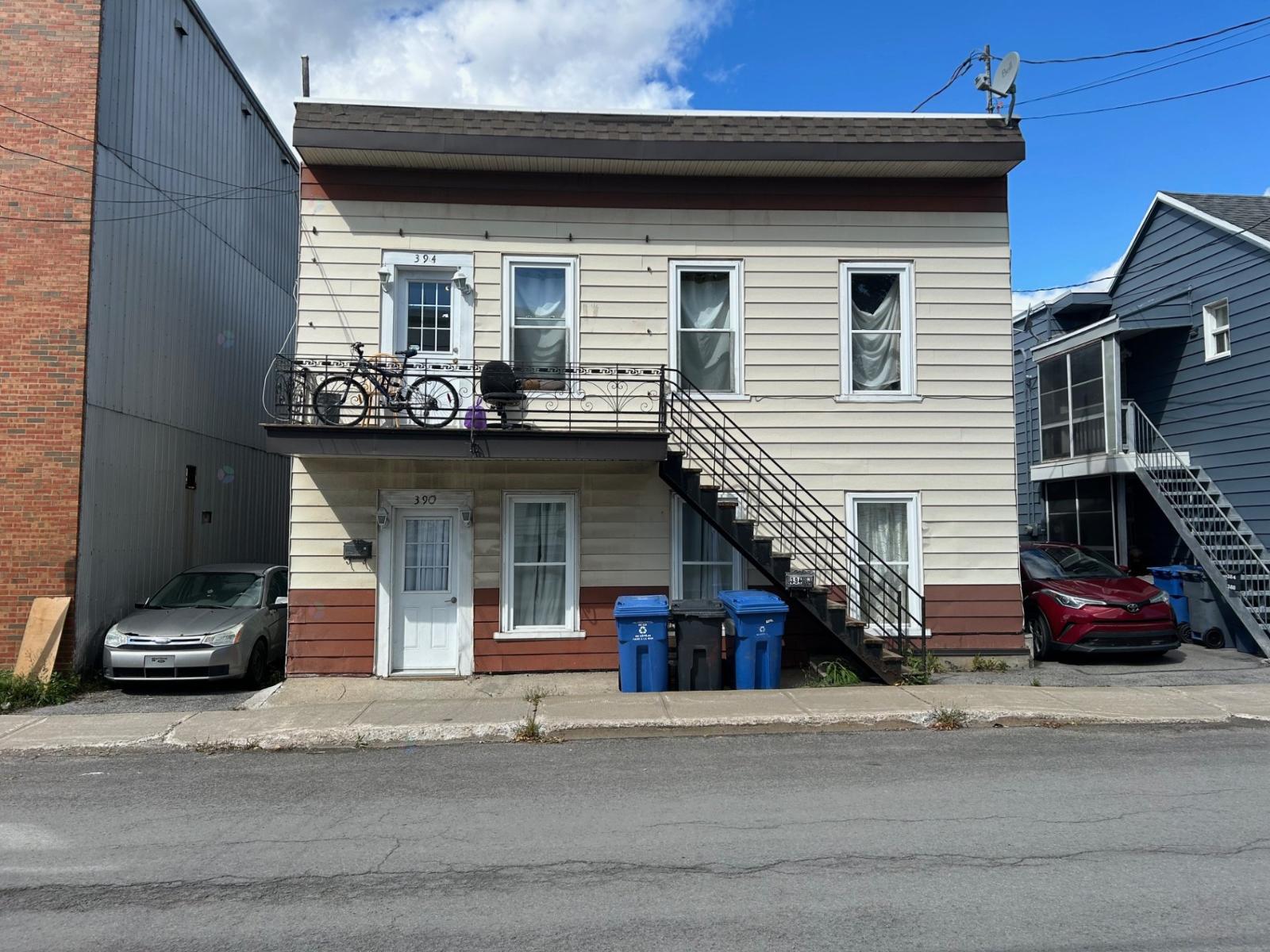390-394 Rue Papineau Québec (La Cité-Limoilou) Quebec Canada G1L4E3 2