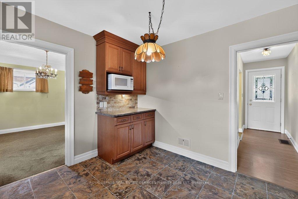 948 Long Drive, Burlington, Ontario  L7T 3K1 - Photo 12 - W13796888