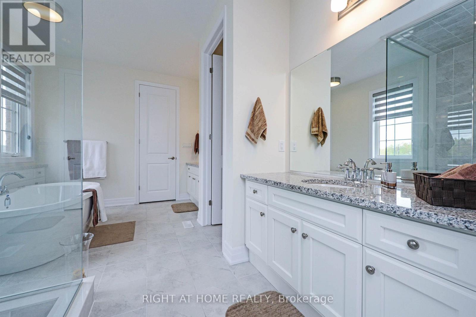 3286 Charles Biggar Drive, Oakville, Ontario  L6M 1N3 - Photo 20 - W13796898