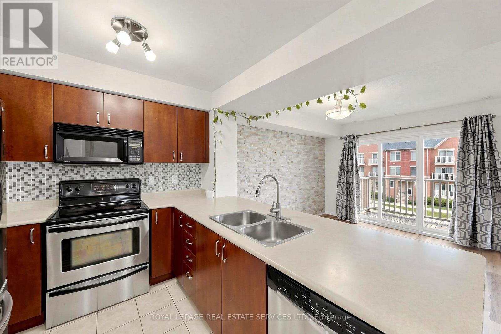 49 - 5050 Intrepid Drive, Mississauga, Ontario  L5M 0E6 - Photo 15 - W13796926