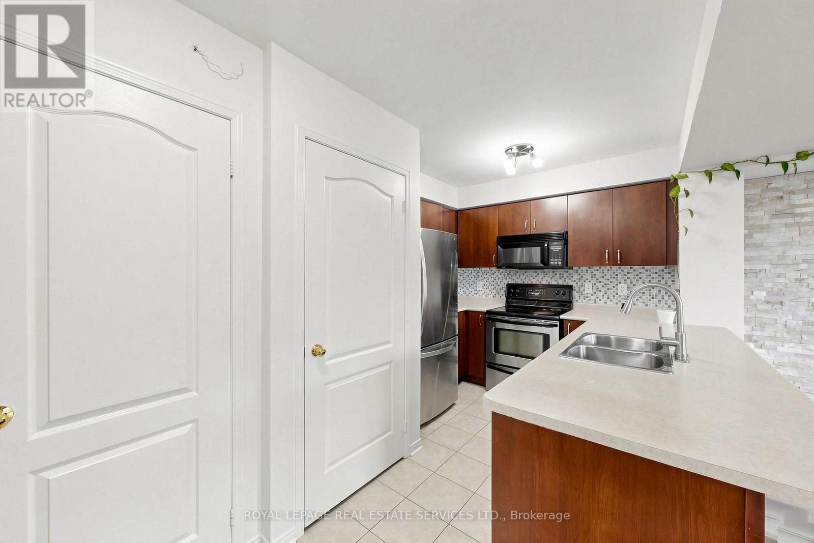 49 - 5050 Intrepid Drive, Mississauga, Ontario  L5M 0E6 - Photo 16 - W13796926
