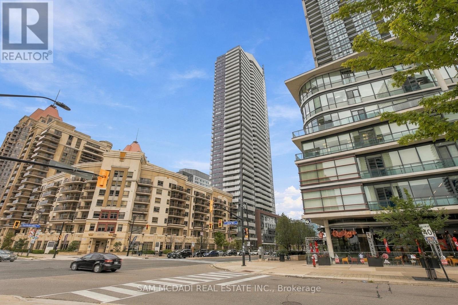3702 - 4065 CONFEDERATION PARKWAY, Mississauga, Ontario