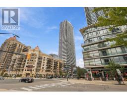 3702 - 4065 CONFEDERATION PARKWAY, Mississauga, Ontario