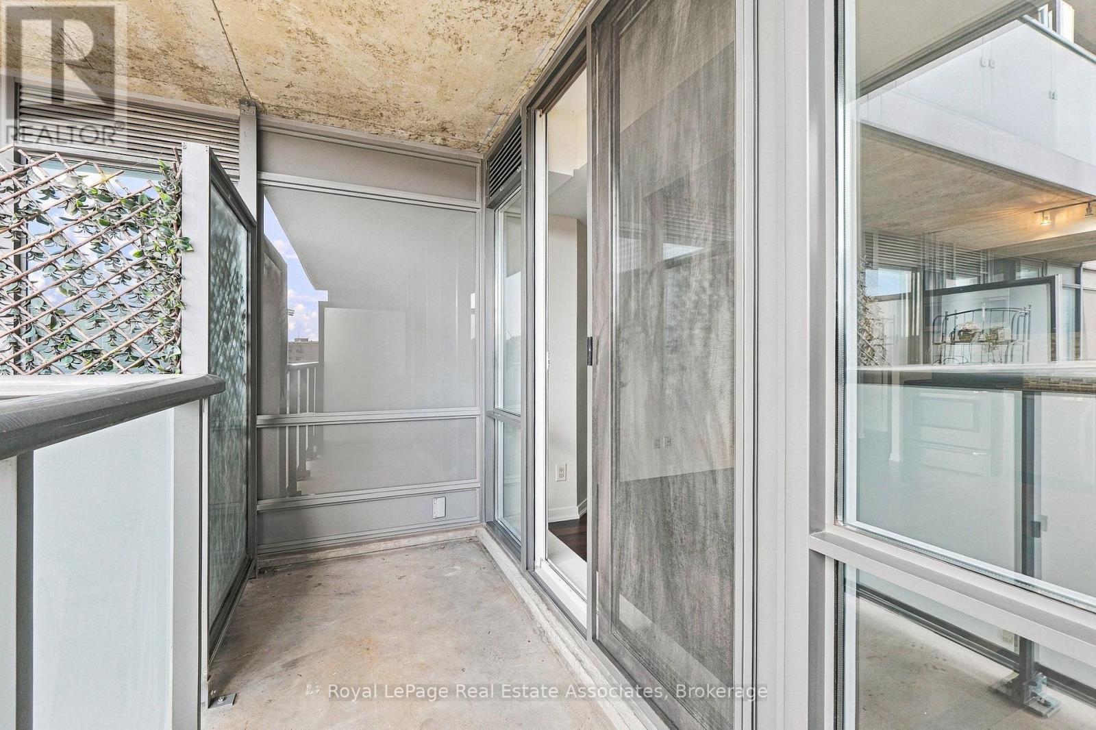 416 - 20 Joe Shuster Way, Toronto, Ontario  M6K 0A3 - Photo 33 - W13797036