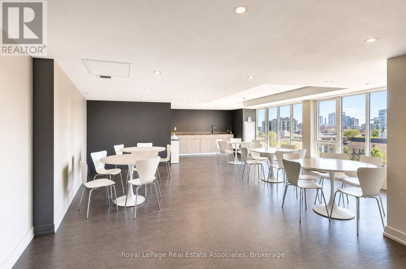 416 - 20 Joe Shuster Way, Toronto, Ontario  M6K 0A3 - Photo 35 - W13797036