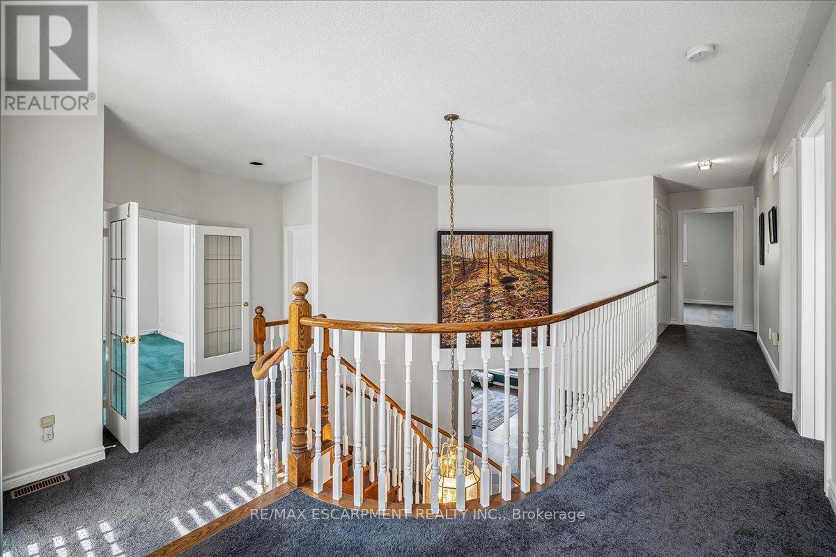2203 Winding Woods Drive, Oakville, Ontario  L6H 5T9 - Photo 29 - W13797086