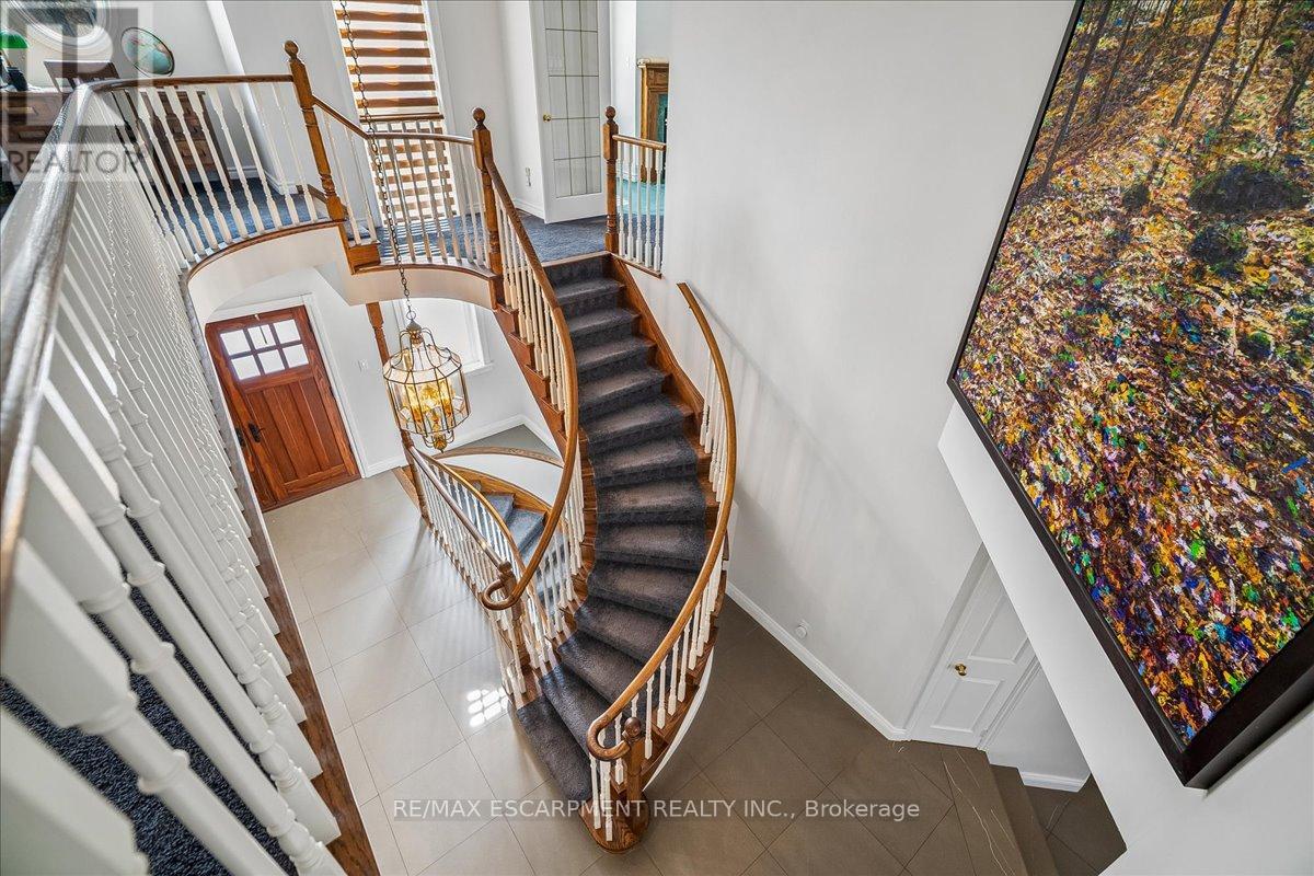 2203 Winding Woods Drive, Oakville, Ontario  L6H 5T9 - Photo 39 - W13797086