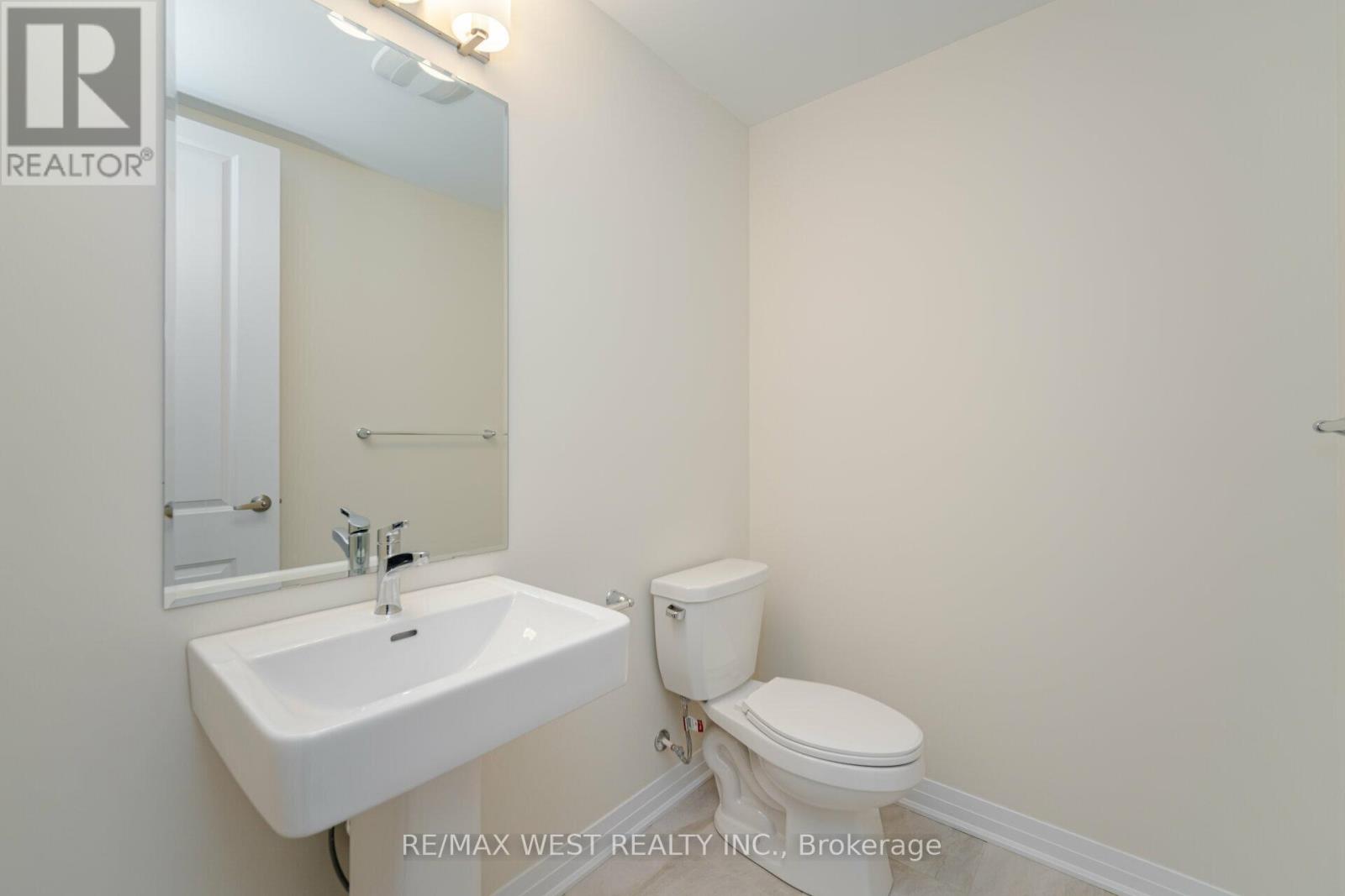 120 Settlers Road E, Oakville, Ontario  L6H 7C8 - Photo 38 - W13797128