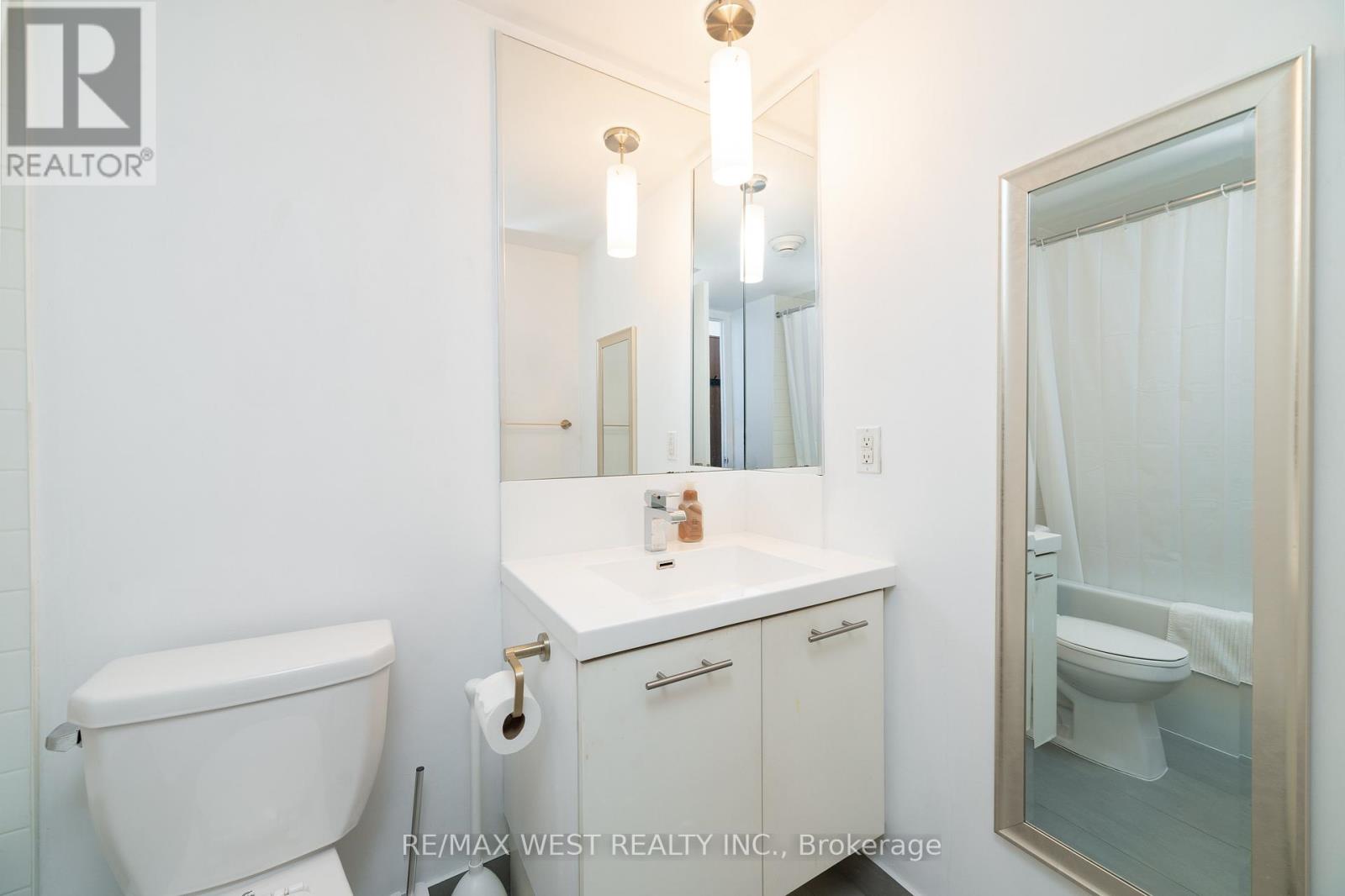 2108 - 1 Valhalla Inn Road, Toronto, Ontario  M9B 1S9 - Photo 14 - W13797142