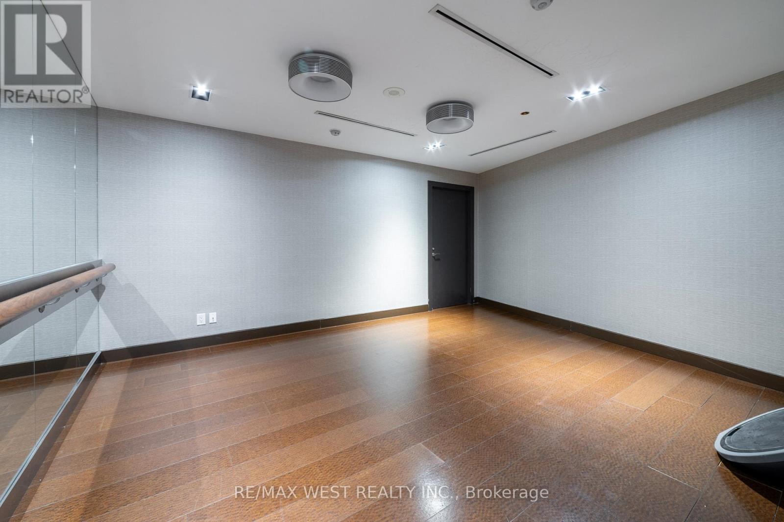2108 - 1 Valhalla Inn Road, Toronto, Ontario  M9B 1S9 - Photo 31 - W13797142