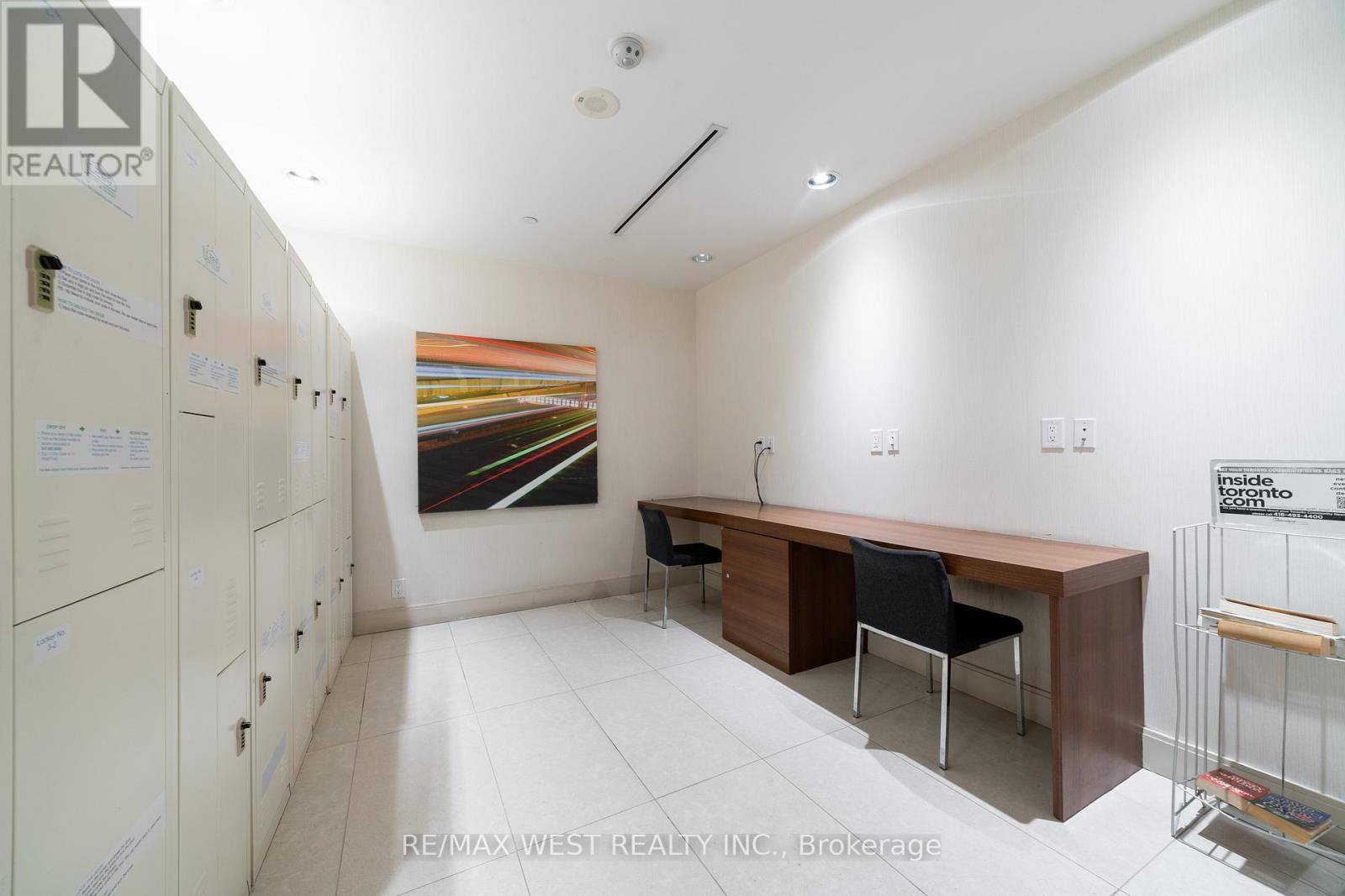 2108 - 1 Valhalla Inn Road, Toronto, Ontario  M9B 1S9 - Photo 33 - W13797142