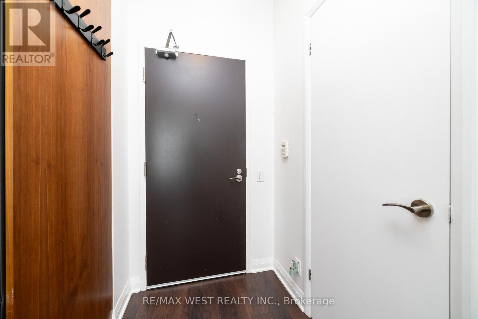 2108 - 1 Valhalla Inn Road, Toronto, Ontario  M9B 1S9 - Photo 8 - W13797142