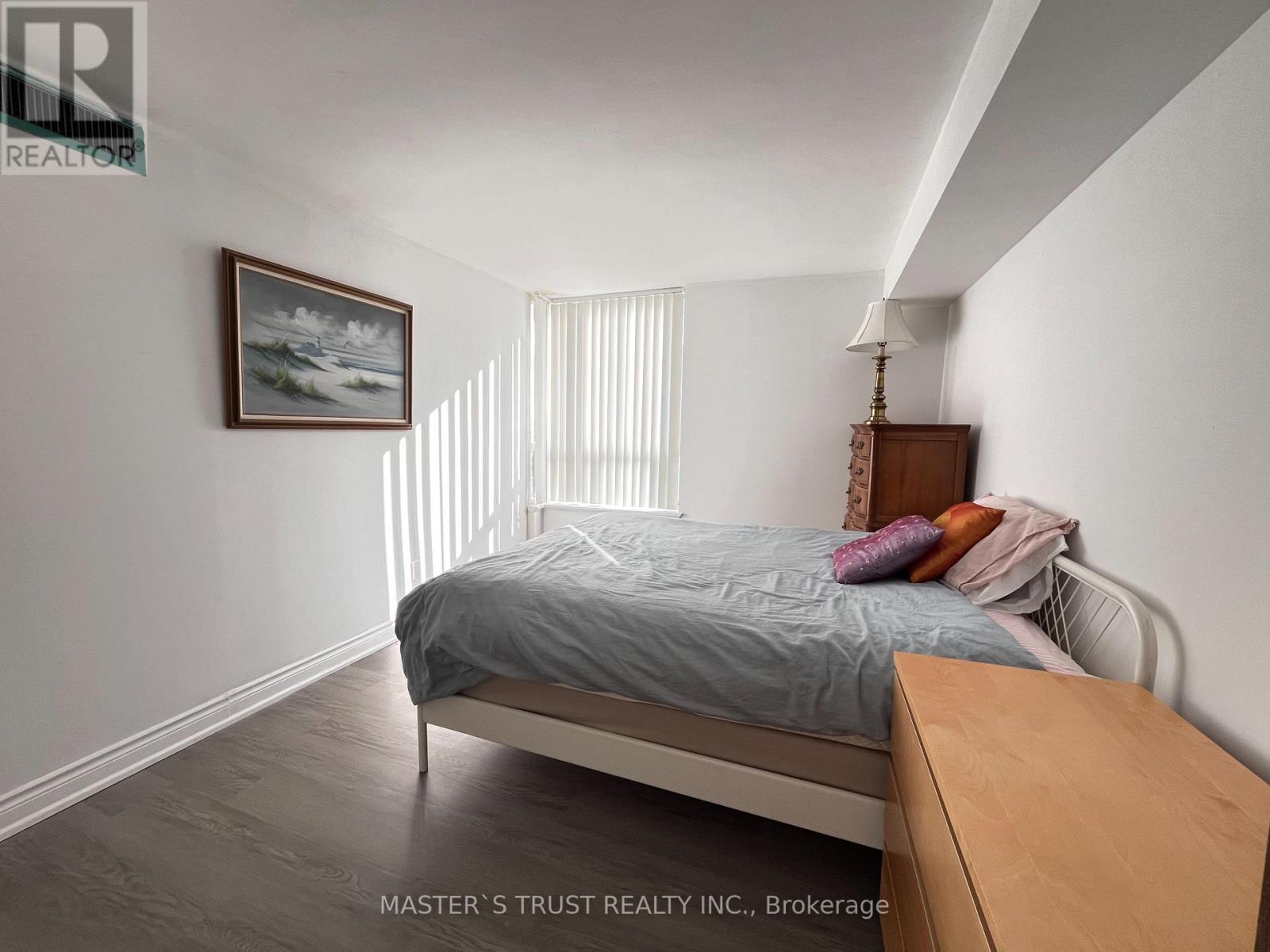 1203 - 400 Webb Drive, Mississauga, Ontario  L5B 3Z7 - Photo 18 - W13797298