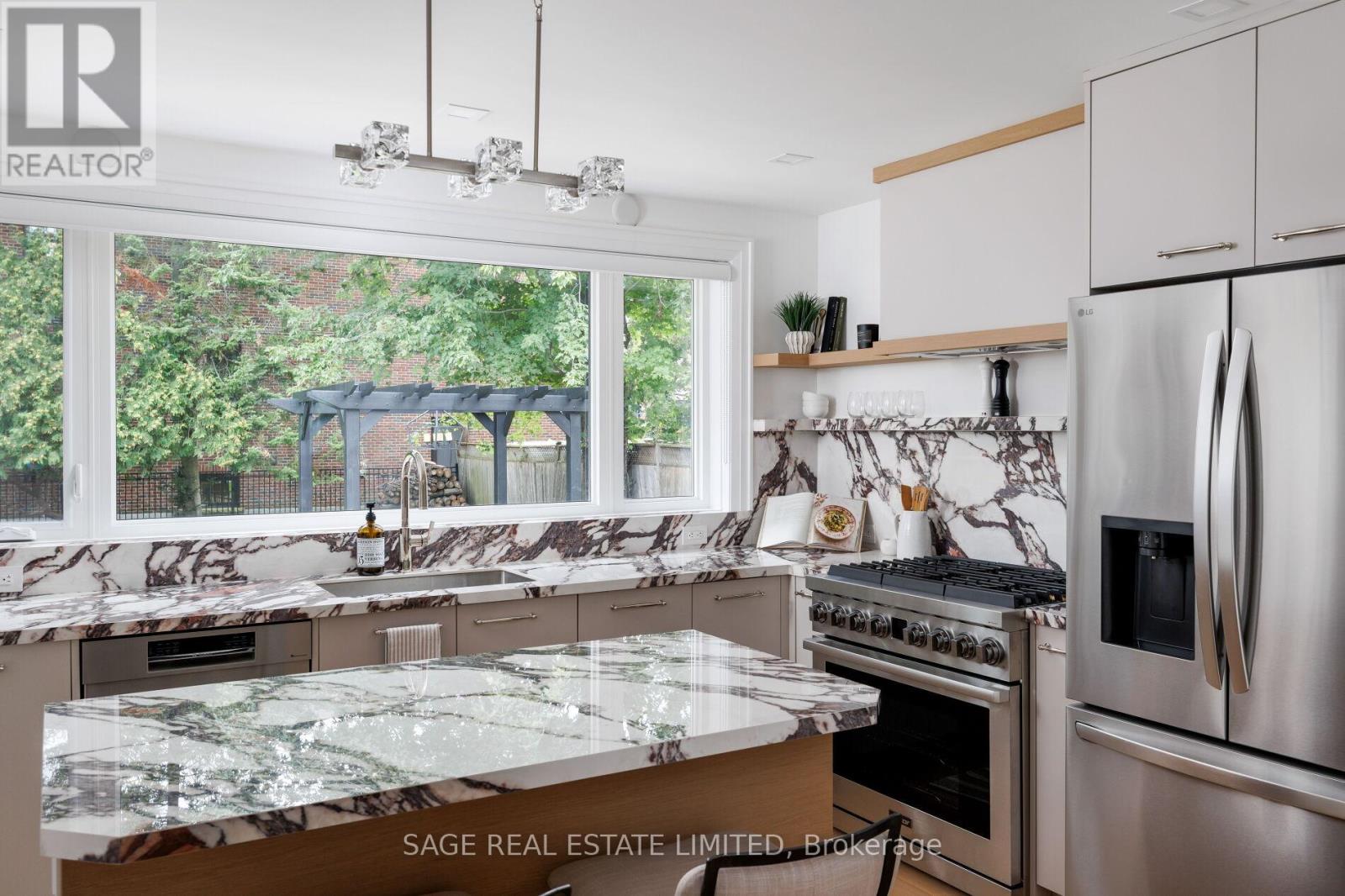 872 Royal York Road, Toronto, Ontario  M8Y 2V4 - Photo 19 - W13797302